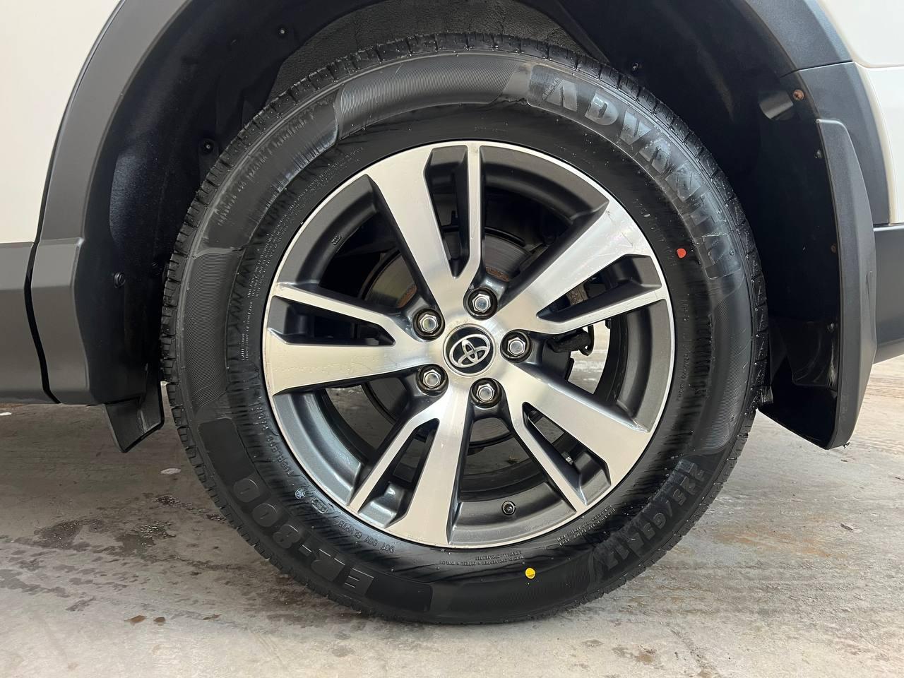 Toyota RAV4 XLE AWD 2018