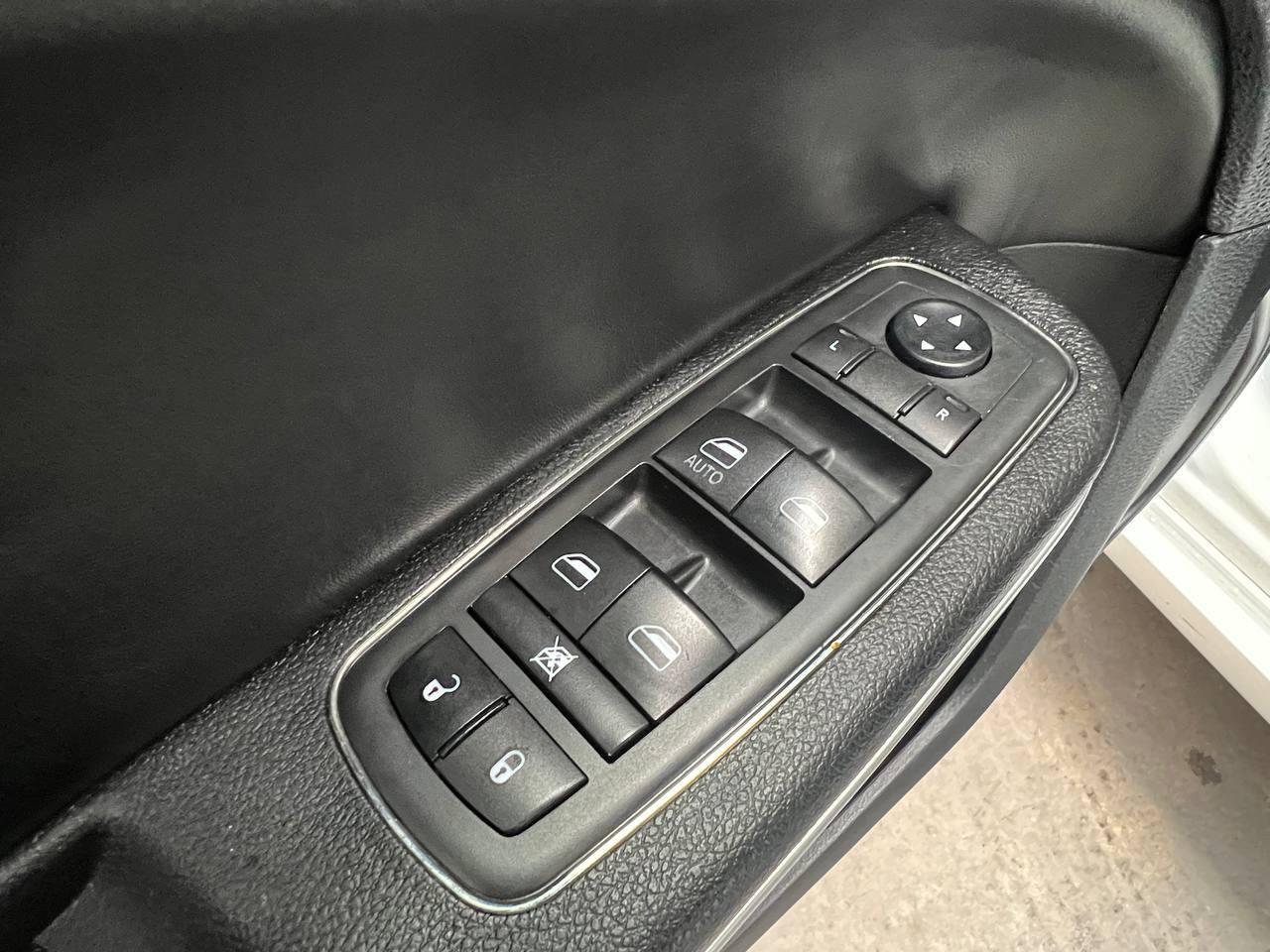 Chrysler 300 300S RWD 2021