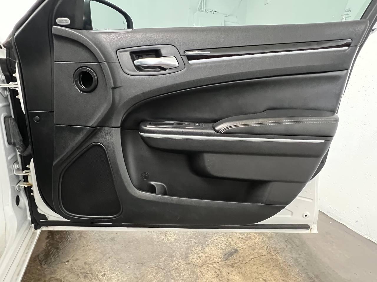 Chrysler 300 300S RWD 2021