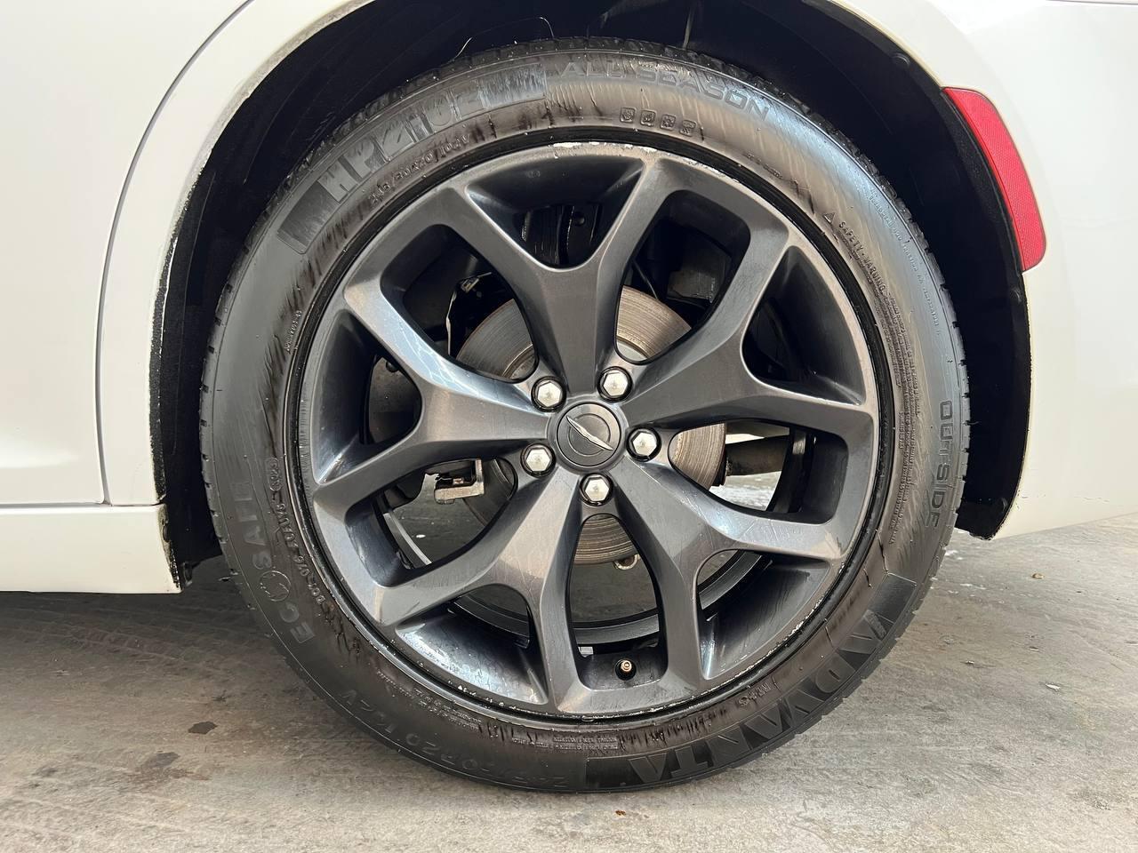 Chrysler 300 300S RWD 2021