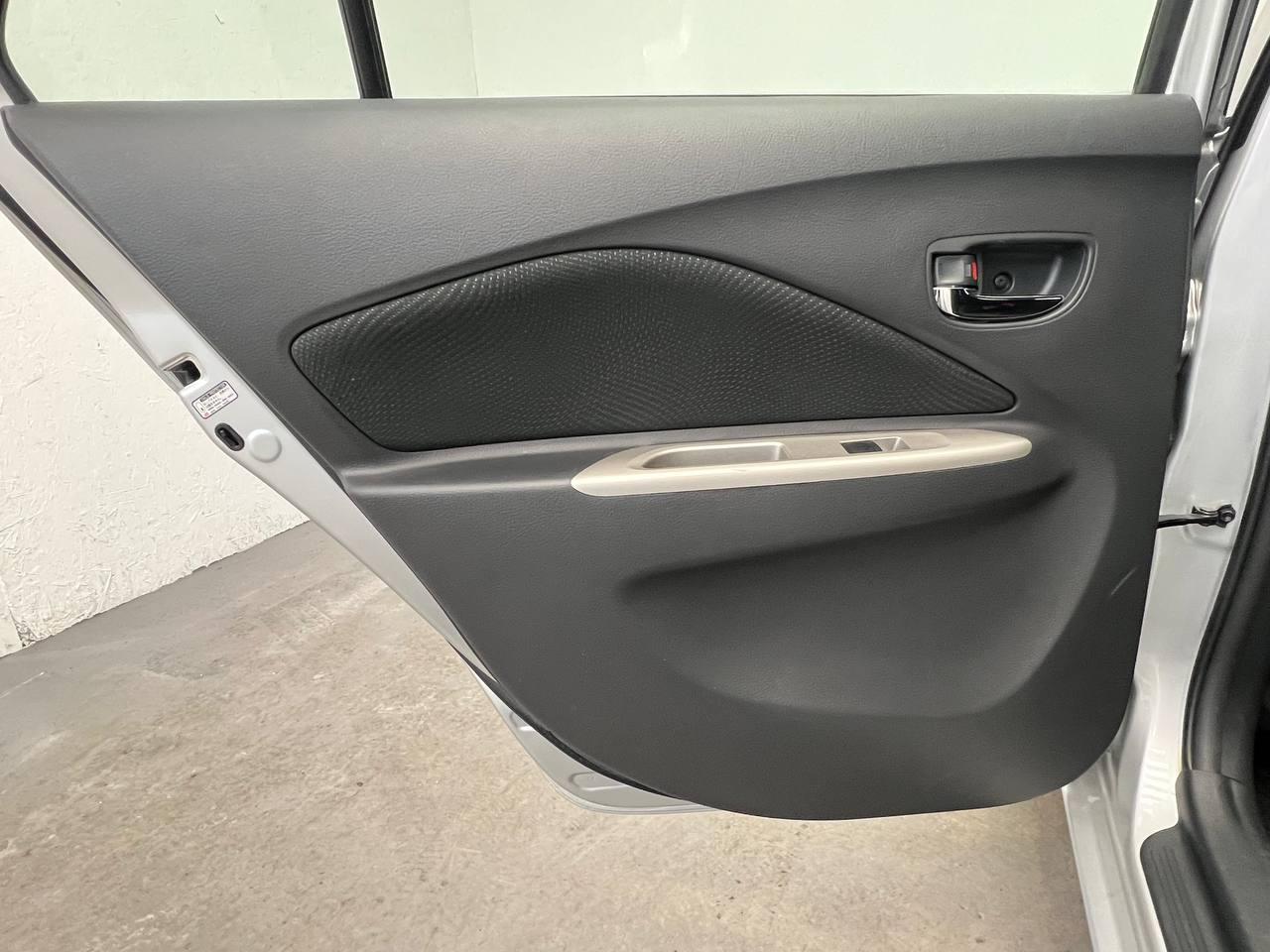 Toyota Yaris Sedan 2010