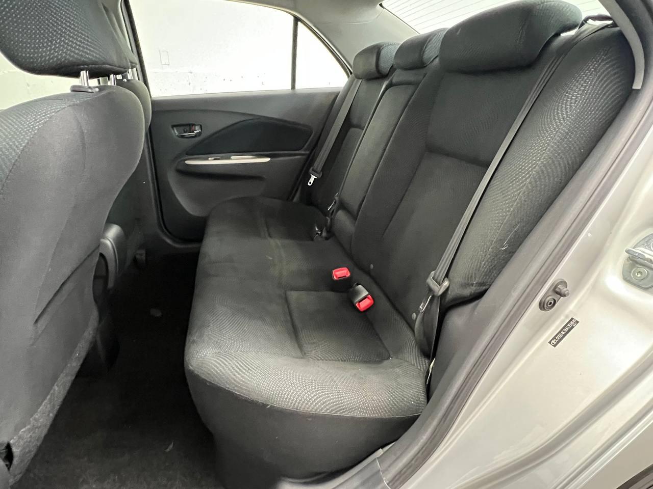 Toyota Yaris Sedan 2010