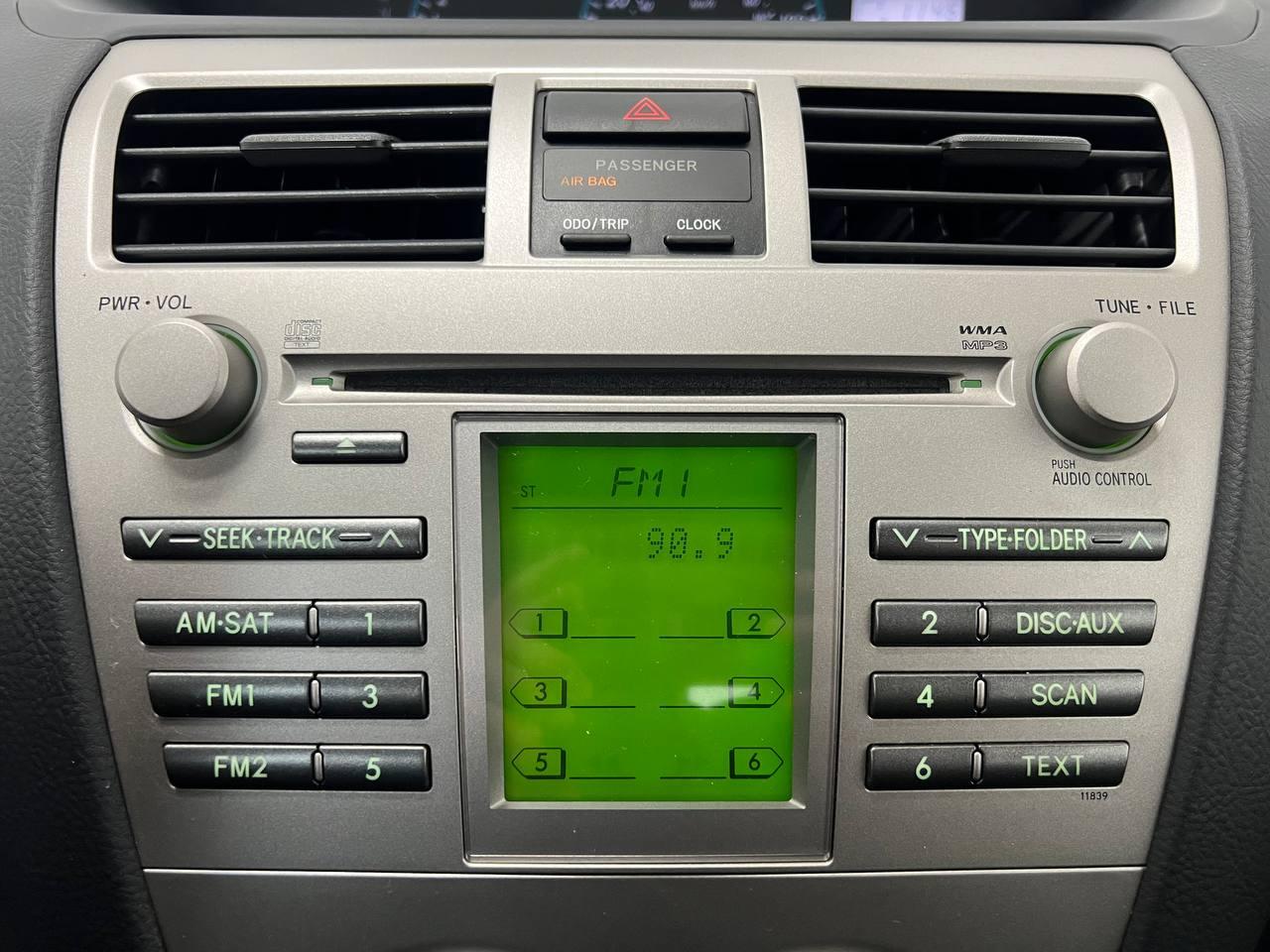 Toyota Yaris Sedan 2010