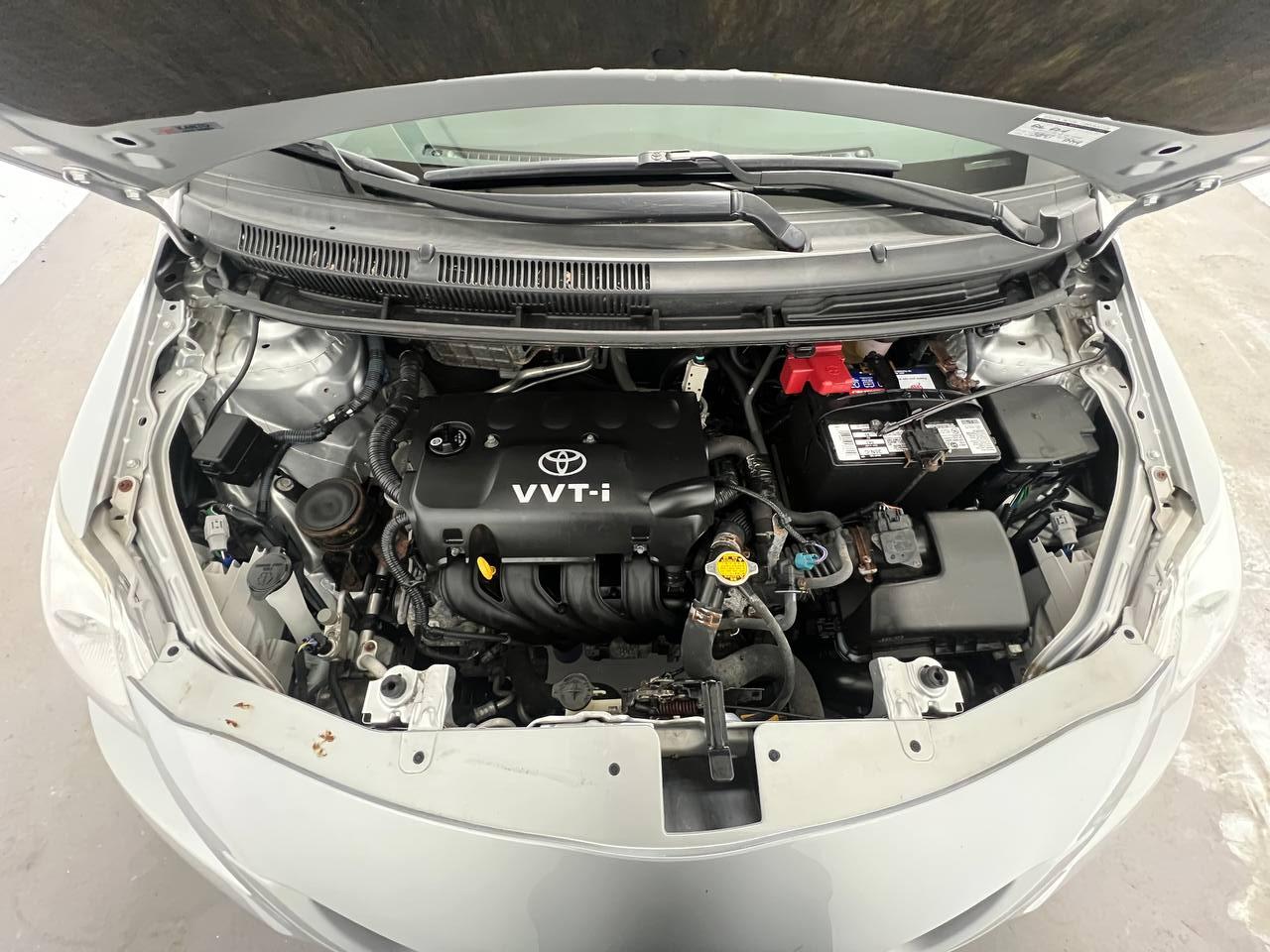 Toyota Yaris Sedan 2010