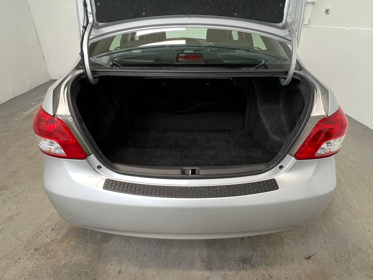 Toyota Yaris Sedan 2010