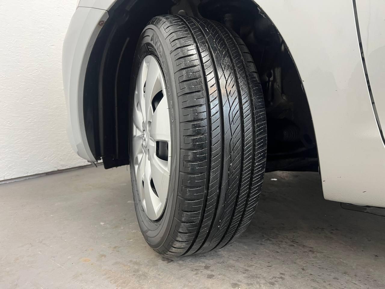 Toyota Yaris Sedan 2010