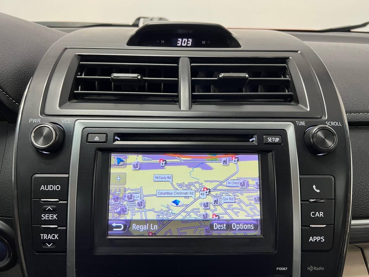 Toyota Camry Hybrid XLE 2012