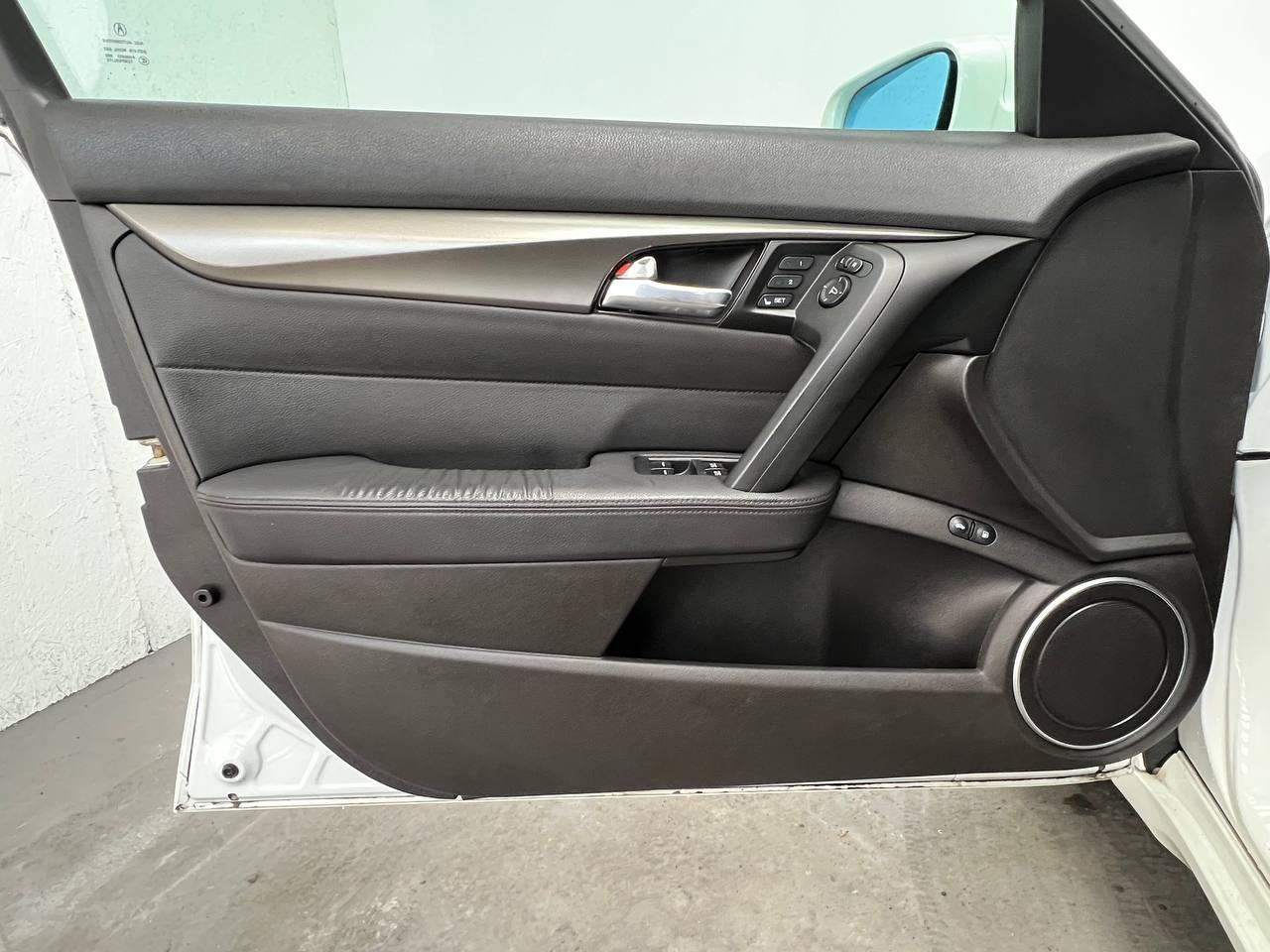 Acura TL 4dr Sdn Auto 2WD 2014