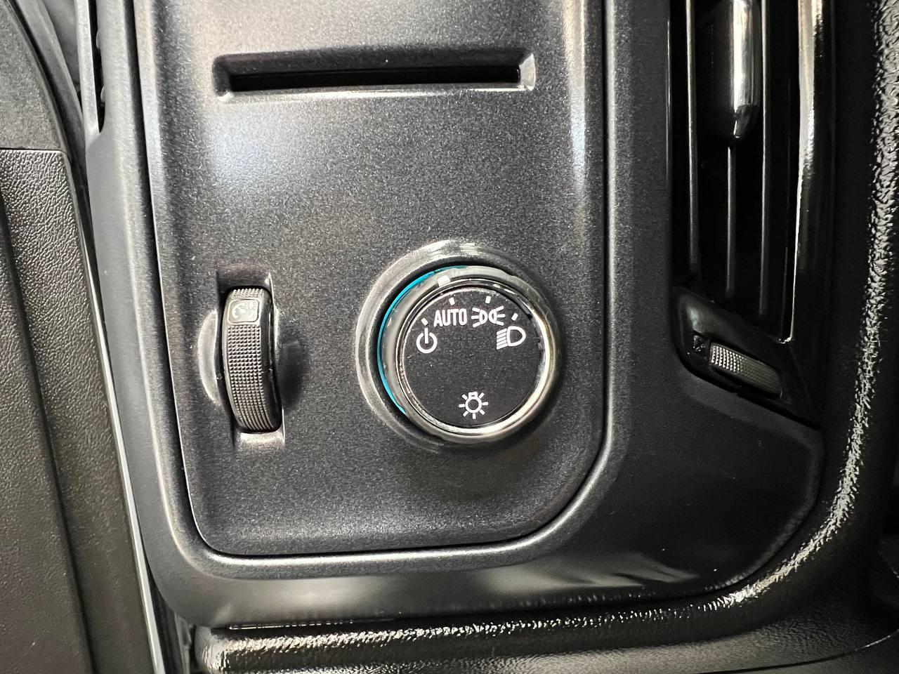 Chevrolet Silverado 1500 2WD Double Cab 143.5" Work Truck 2017