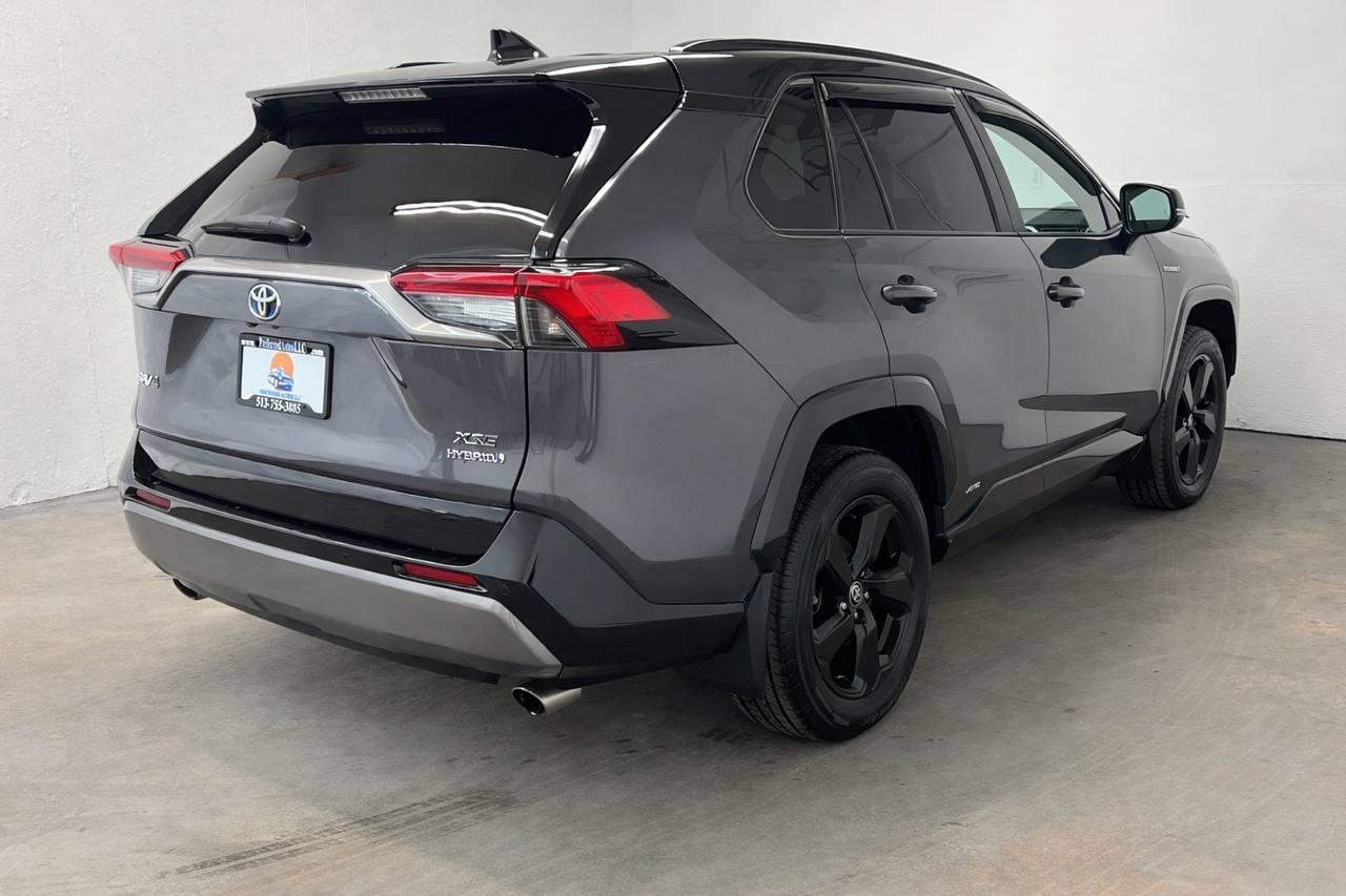 Toyota RAV4 Hybrid XSE AWD 2021