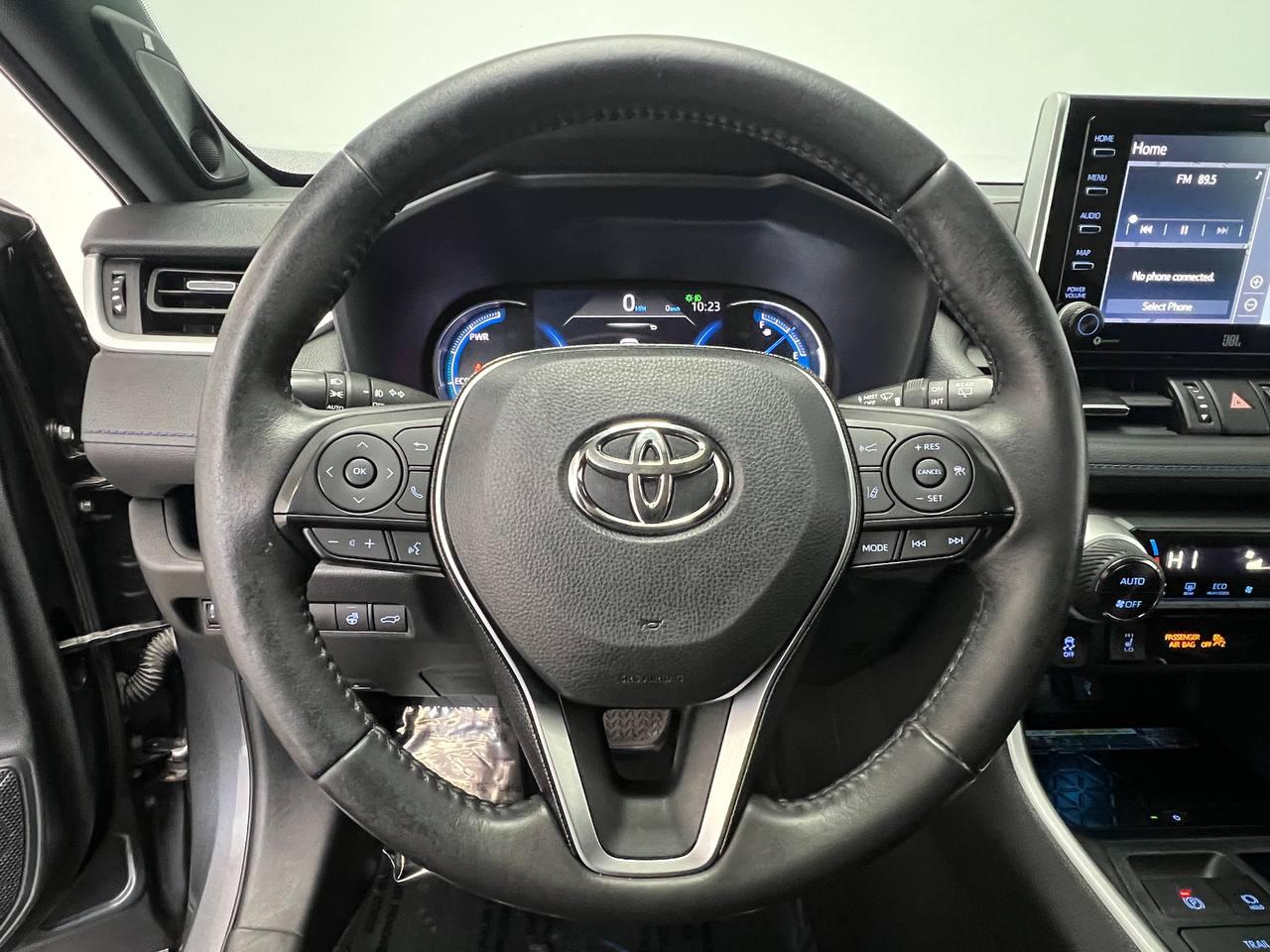 Toyota RAV4 Hybrid XSE AWD 2021