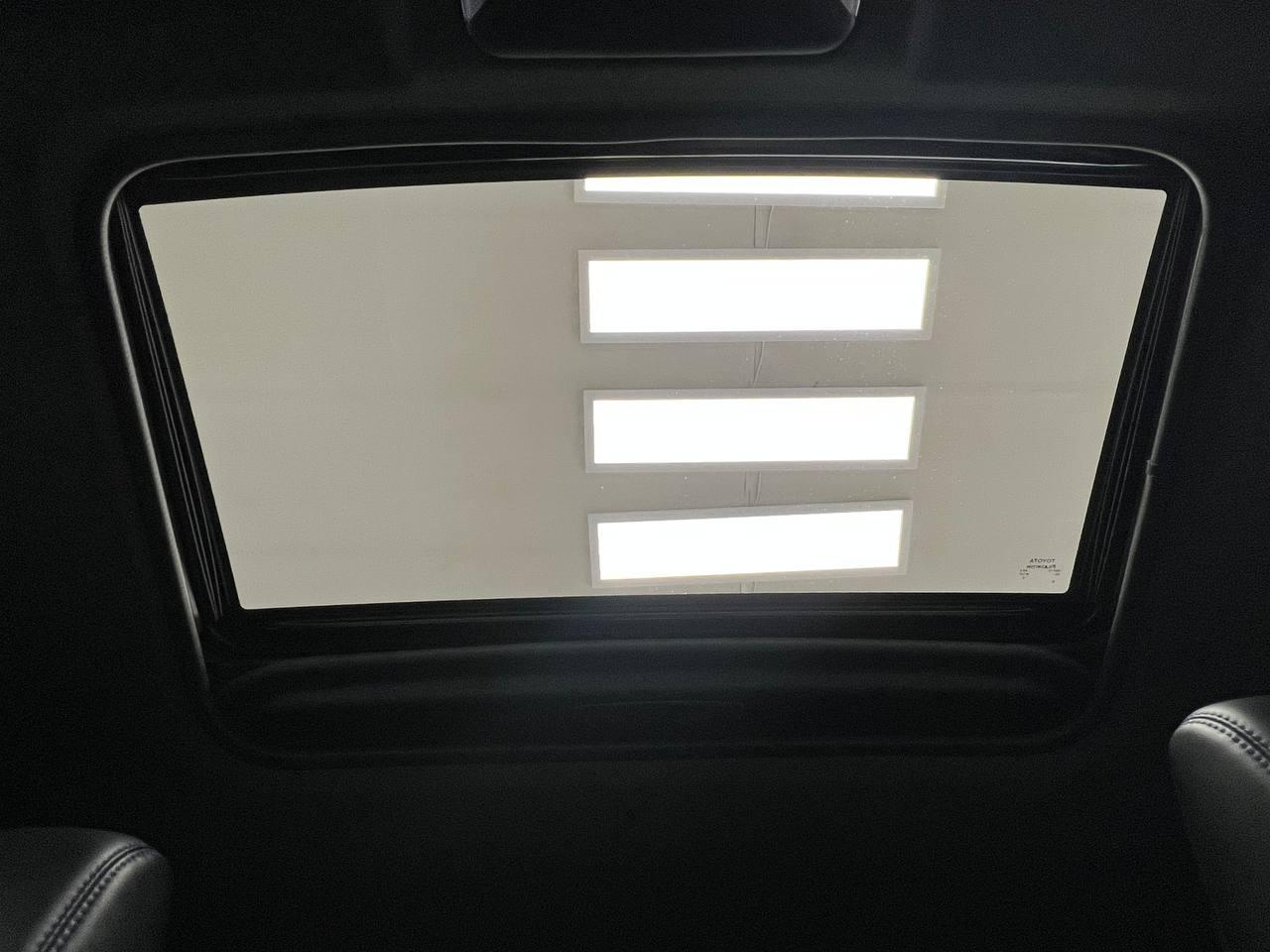 Toyota RAV4 Hybrid XSE AWD 2021