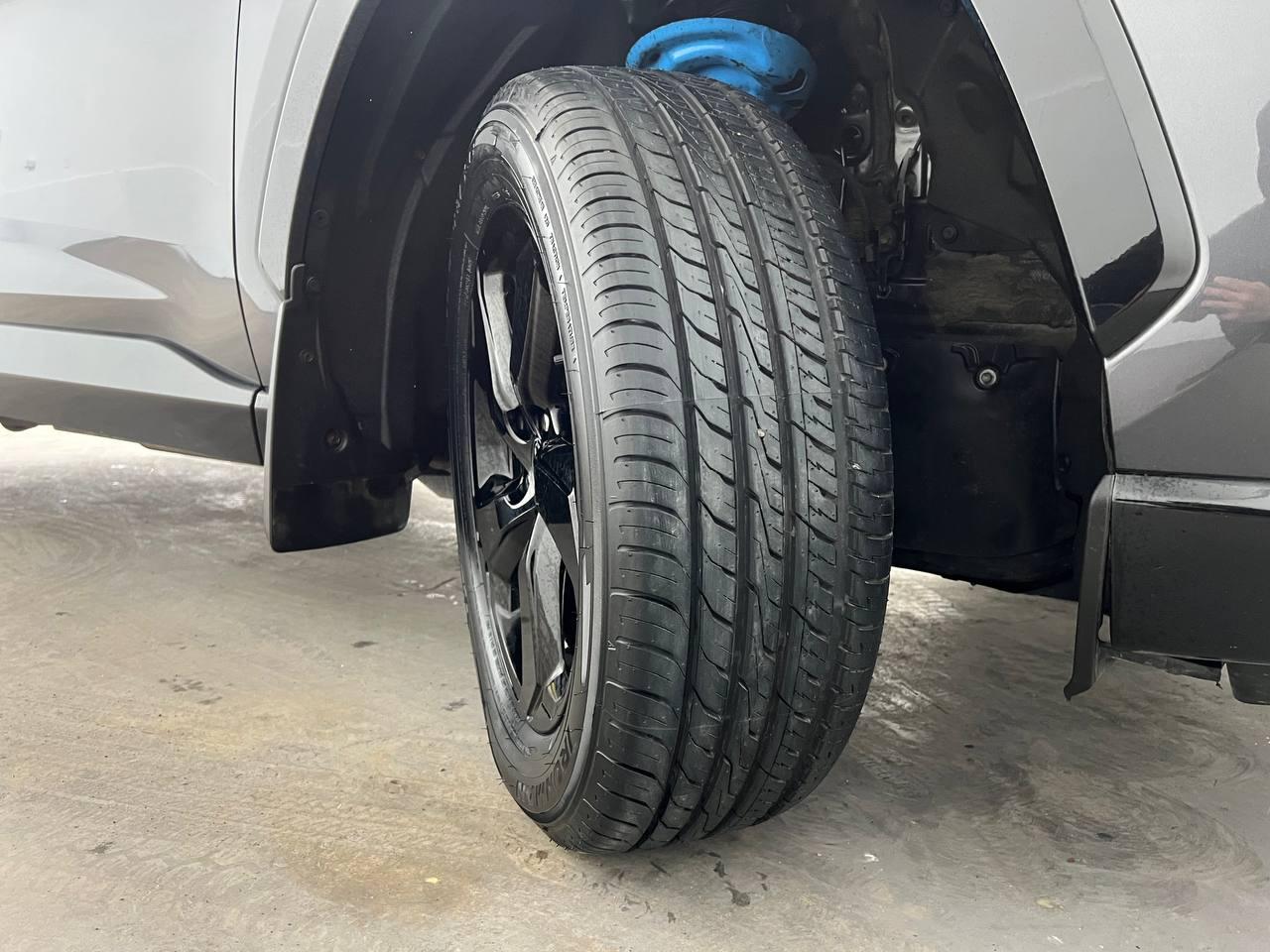 Toyota RAV4 Hybrid XSE AWD 2021