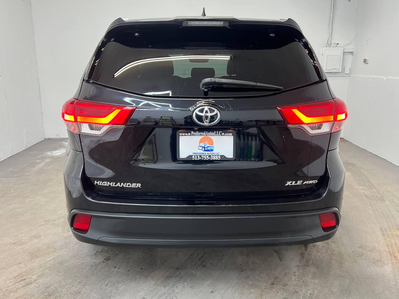 Toyota Highlander XLE V6 AWD (Natl) 2017