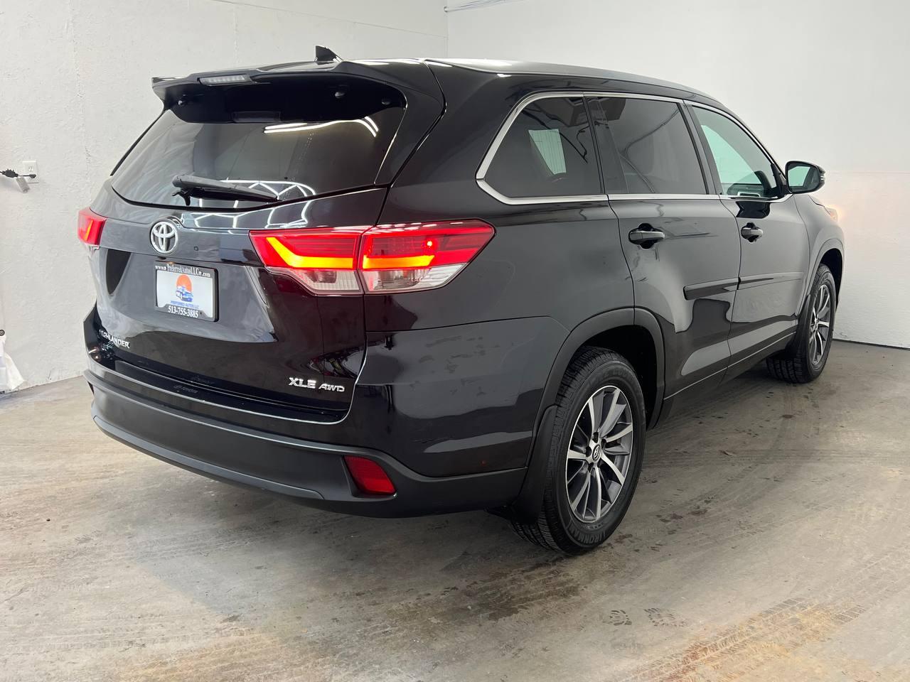 Toyota Highlander XLE V6 AWD (Natl) 2017
