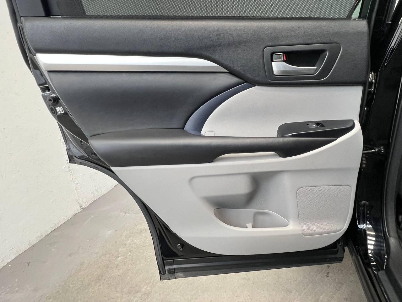 Toyota Highlander XLE V6 AWD (Natl) 2017