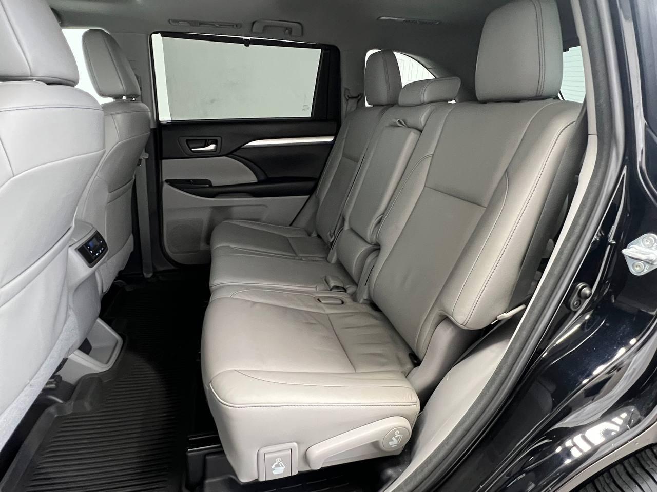 Toyota Highlander XLE V6 AWD (Natl) 2017