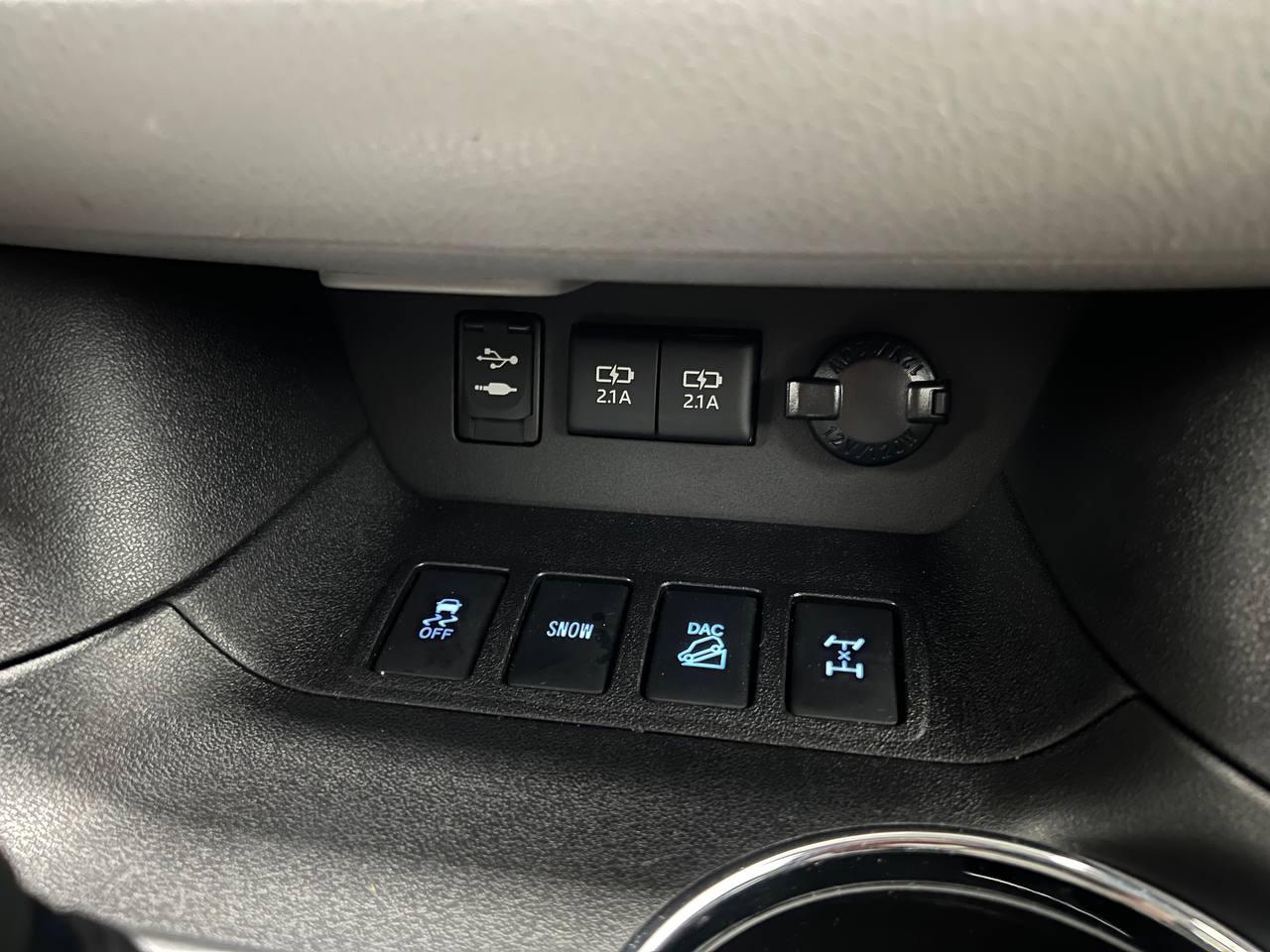 Toyota Highlander XLE V6 AWD (Natl) 2017