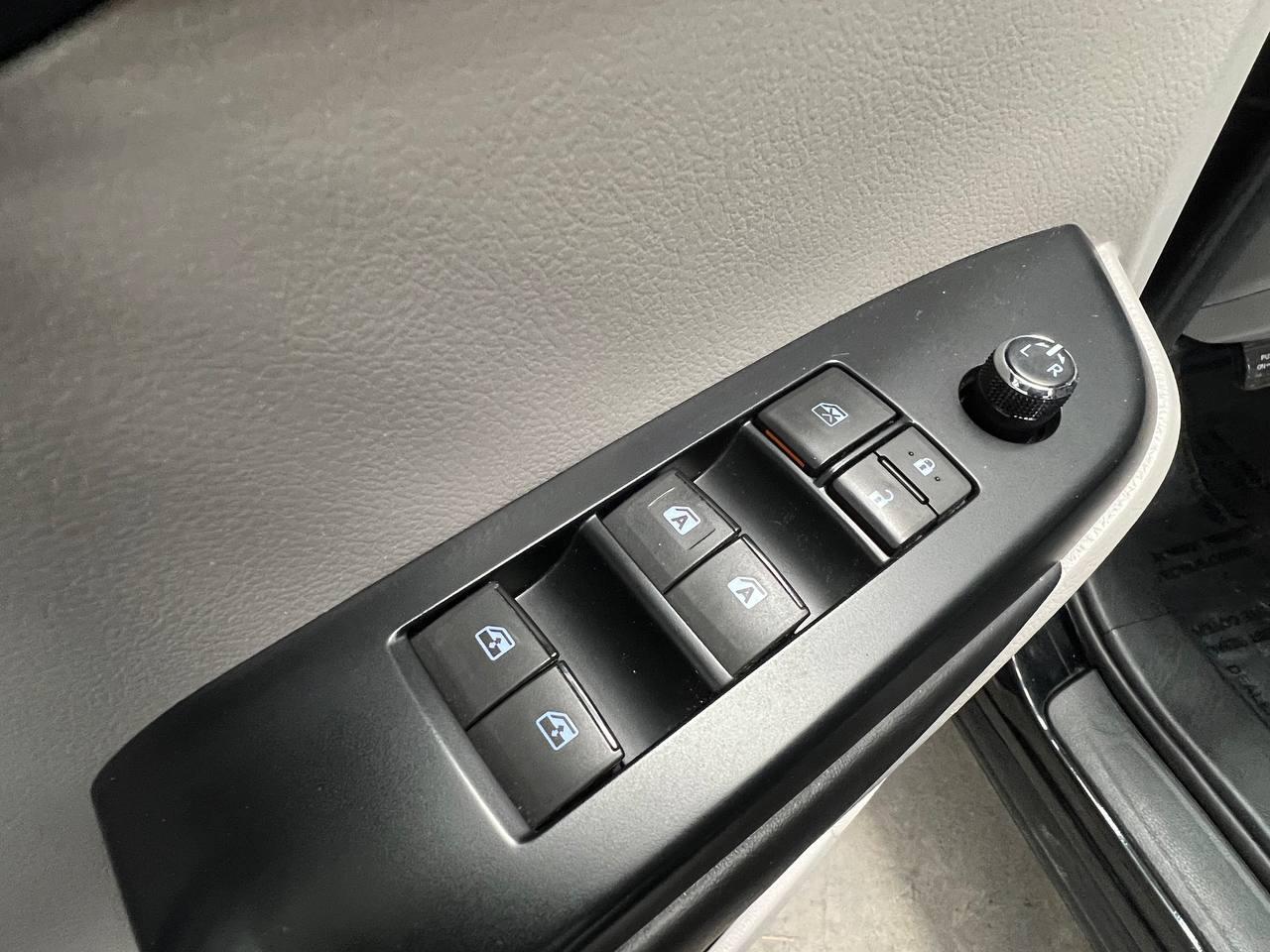 Toyota Highlander XLE V6 AWD (Natl) 2017