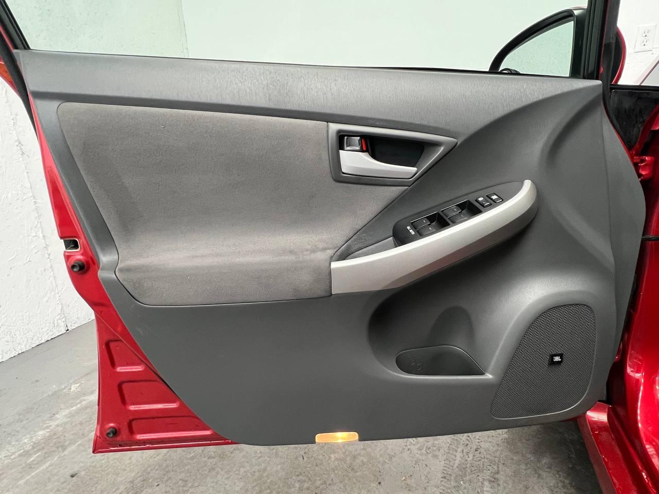 Toyota Prius 5dr HB III (Natl) 2010