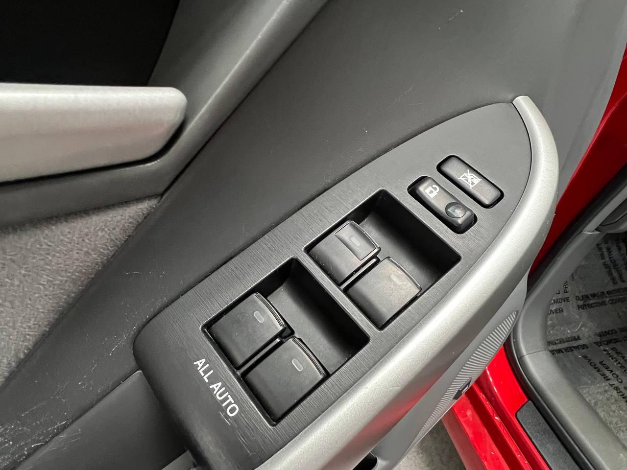 Toyota Prius 5dr HB III (Natl) 2010