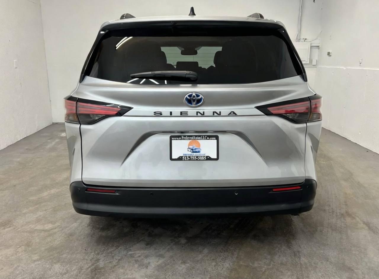 Toyota Sienna  2022