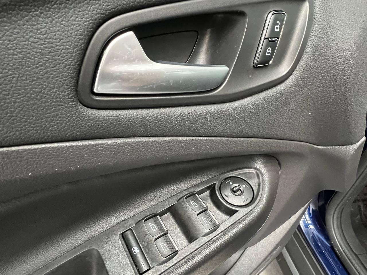 Ford C-Max Hybrid 5dr HB SE 2016