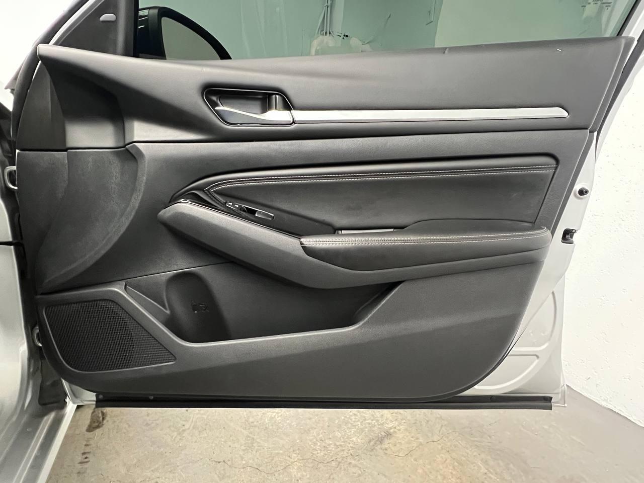 Nissan Altima 2.5 SL Sedan 2023