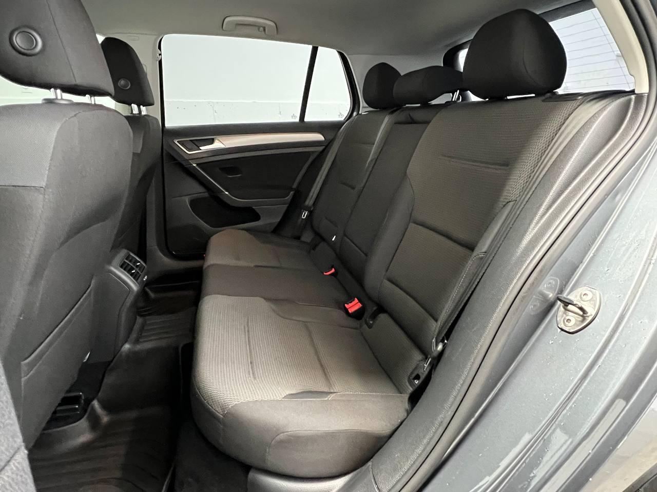 Volkswagen Golf  2017