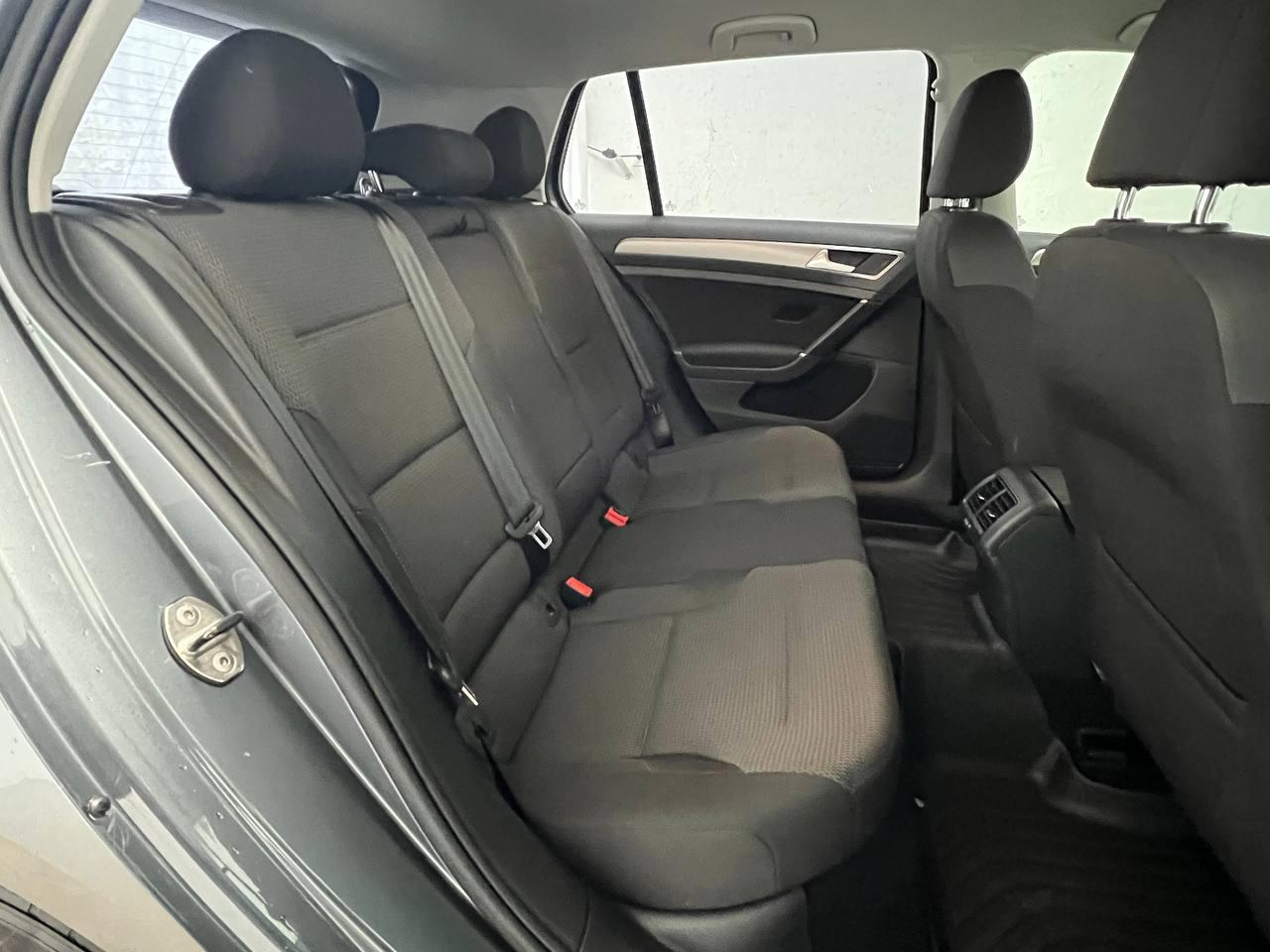 Volkswagen Golf  2017