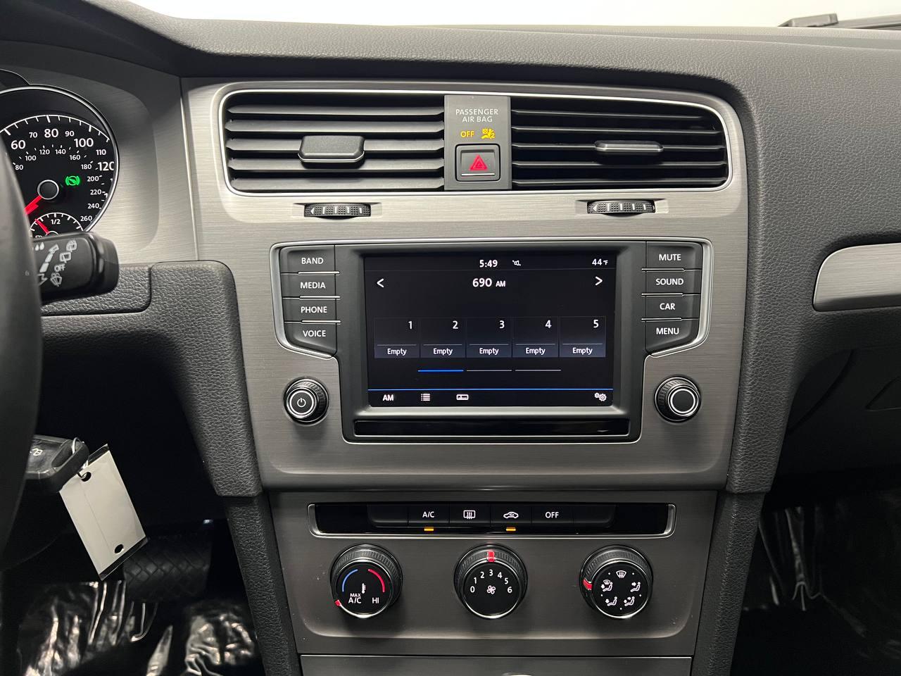 Volkswagen Golf  2017