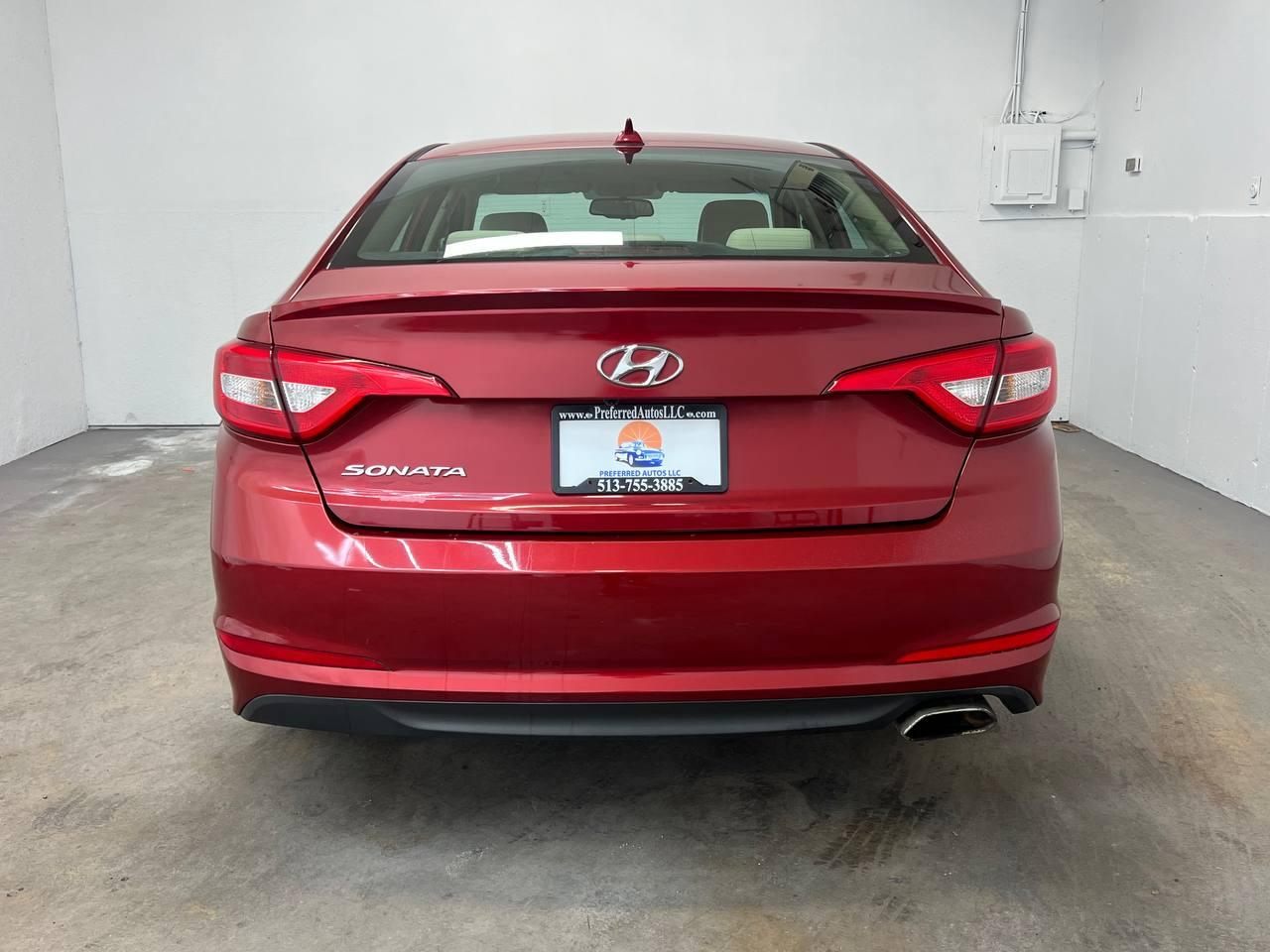 Hyundai Sonata SE 2.4L PZEV 2015