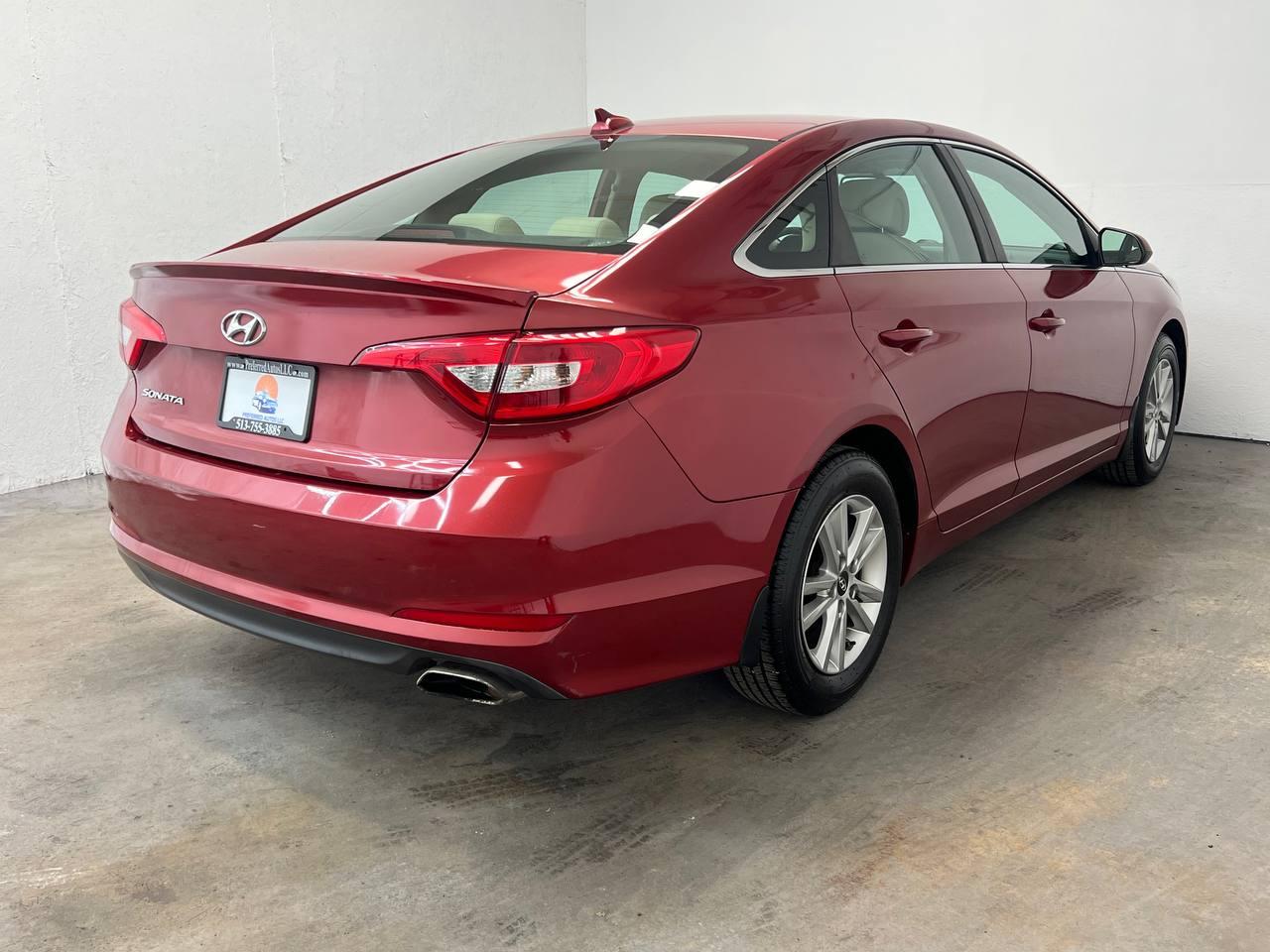 Hyundai Sonata SE 2.4L PZEV 2015