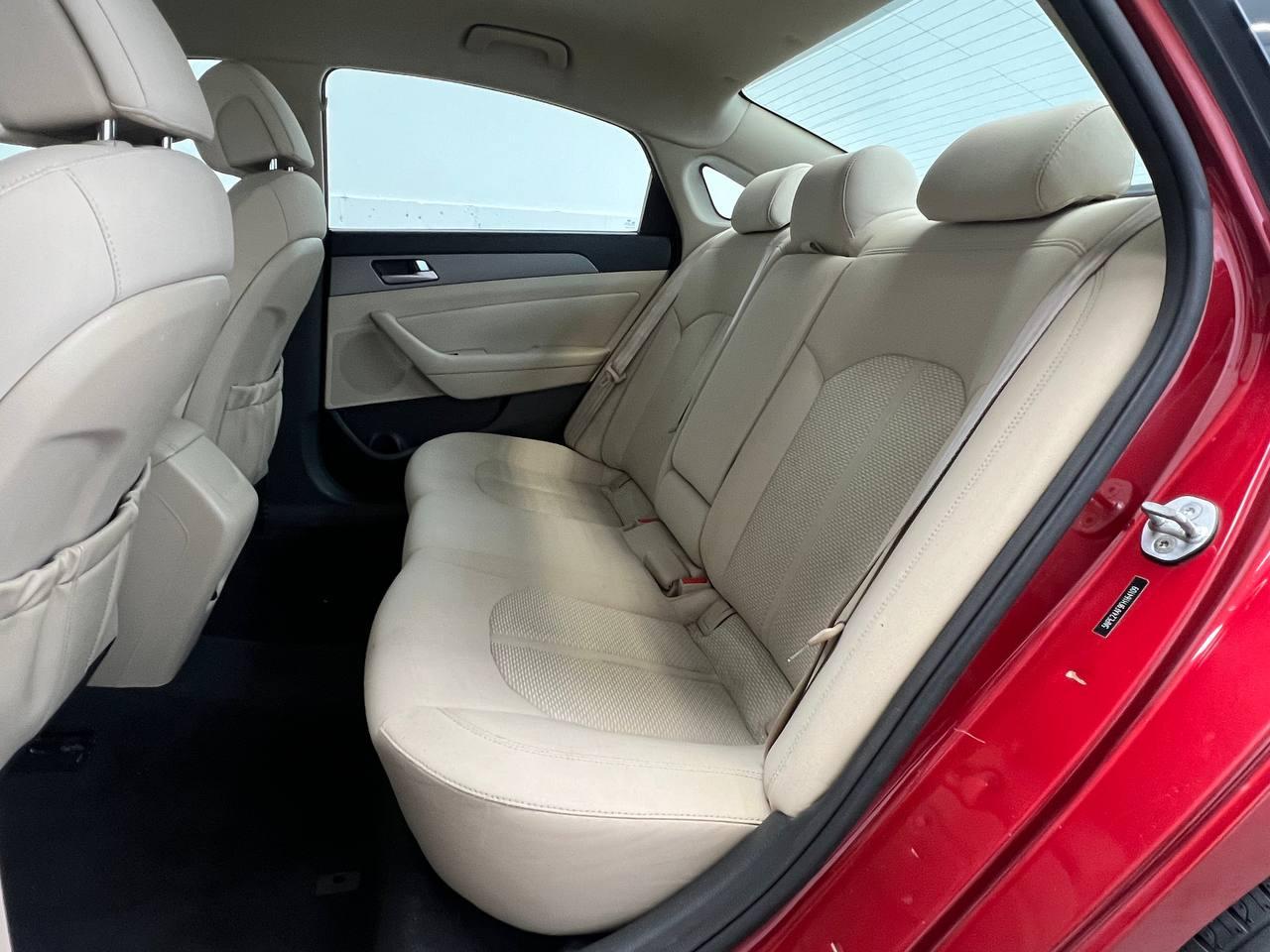 Hyundai Sonata SE 2.4L PZEV 2015