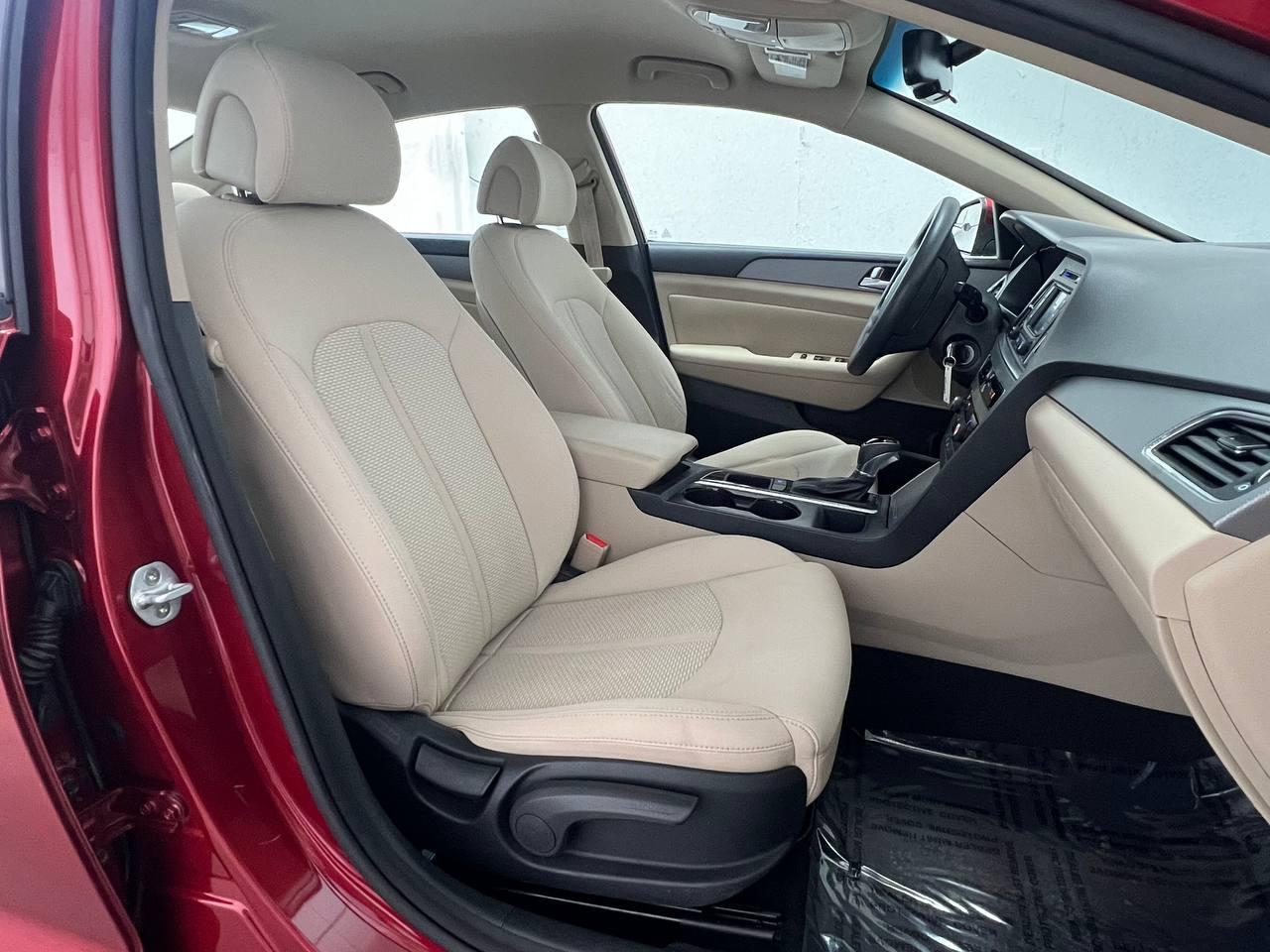 Hyundai Sonata SE 2.4L PZEV 2015