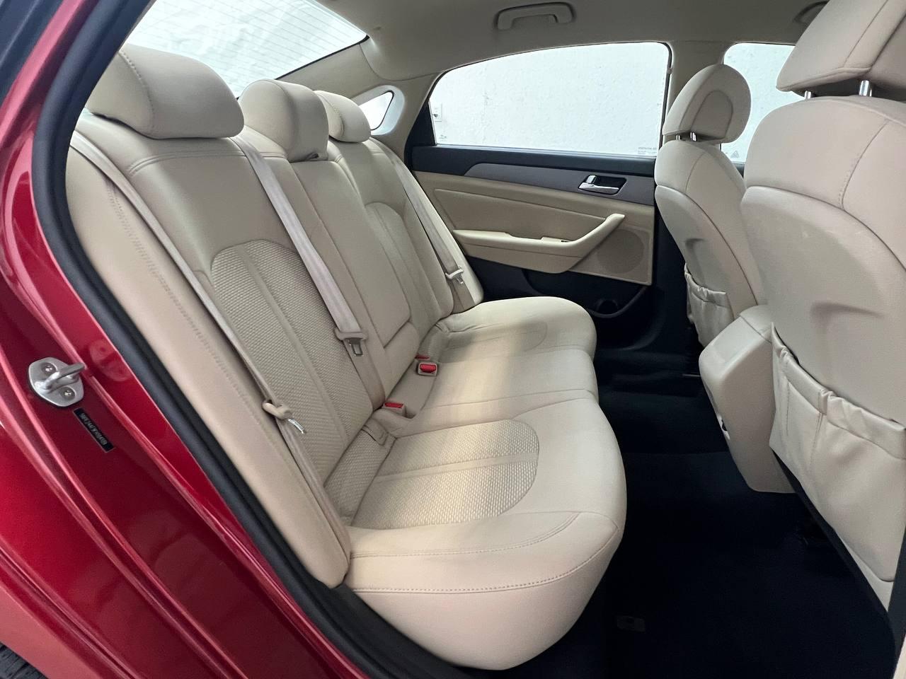 Hyundai Sonata SE 2.4L PZEV 2015