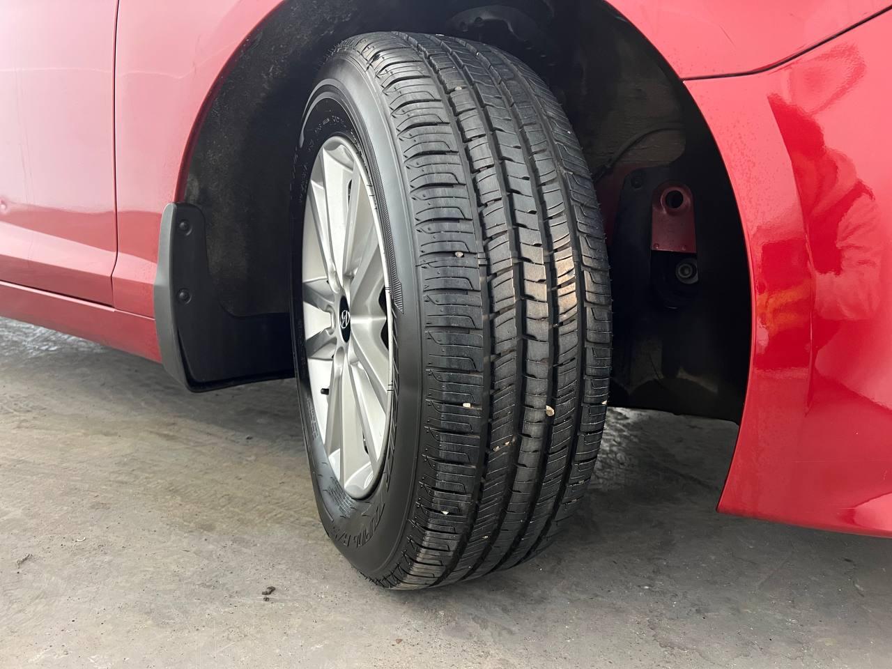 Hyundai Sonata SE 2.4L PZEV 2015