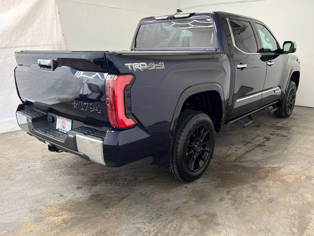 Toyota Tundra 4WD  2025