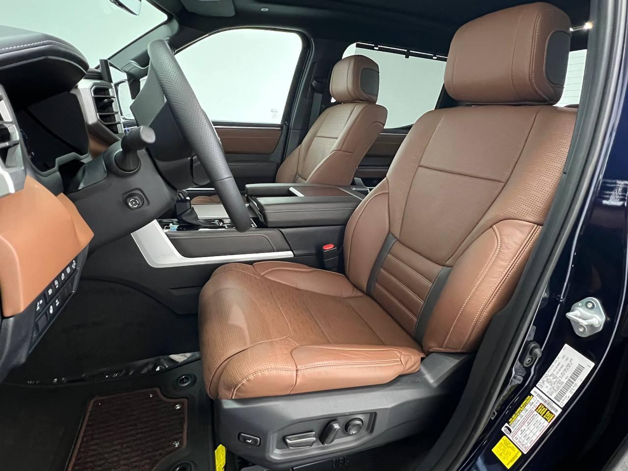 Toyota Tundra 4WD  2025