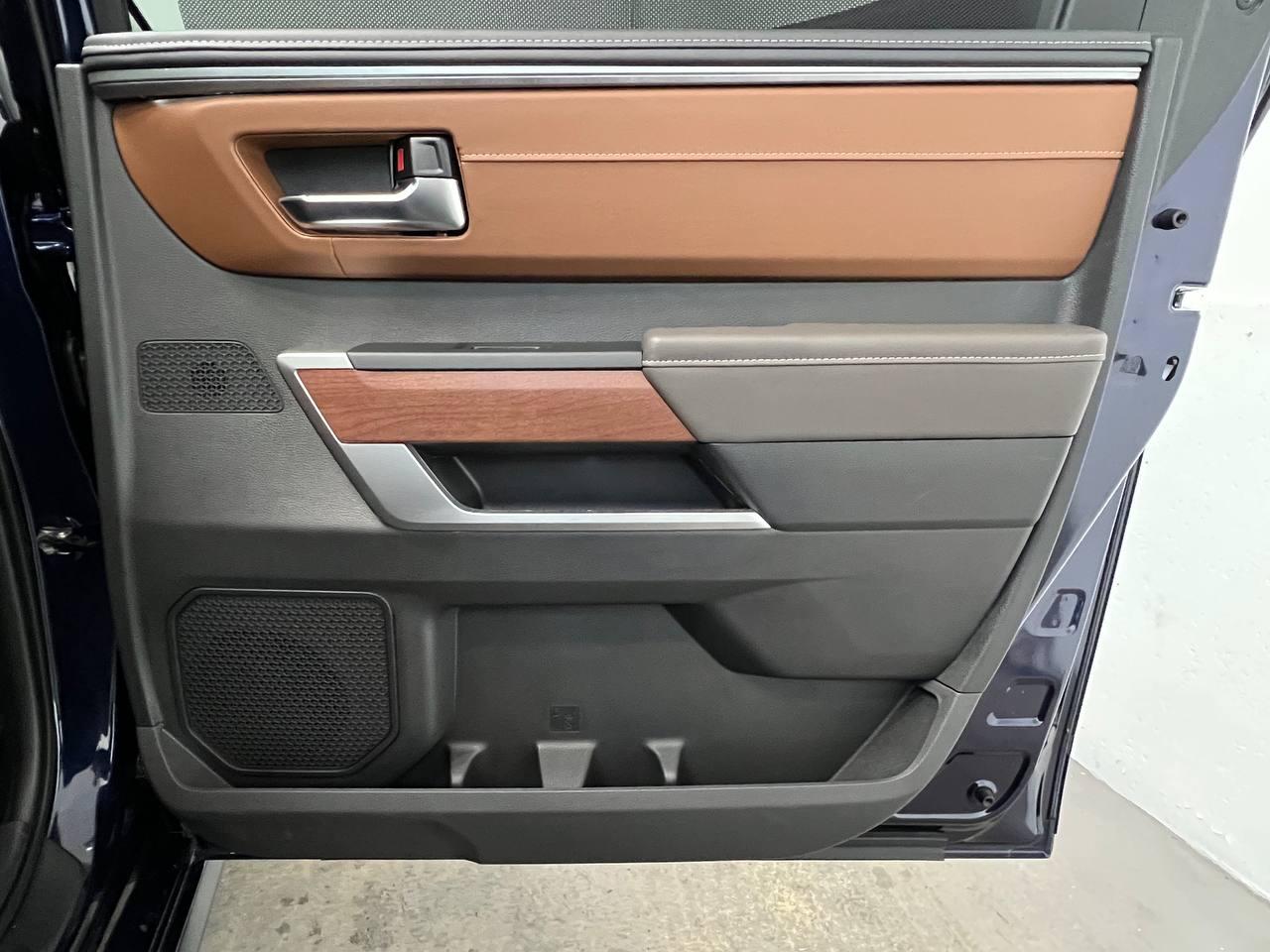 Toyota Tundra 4WD  2025