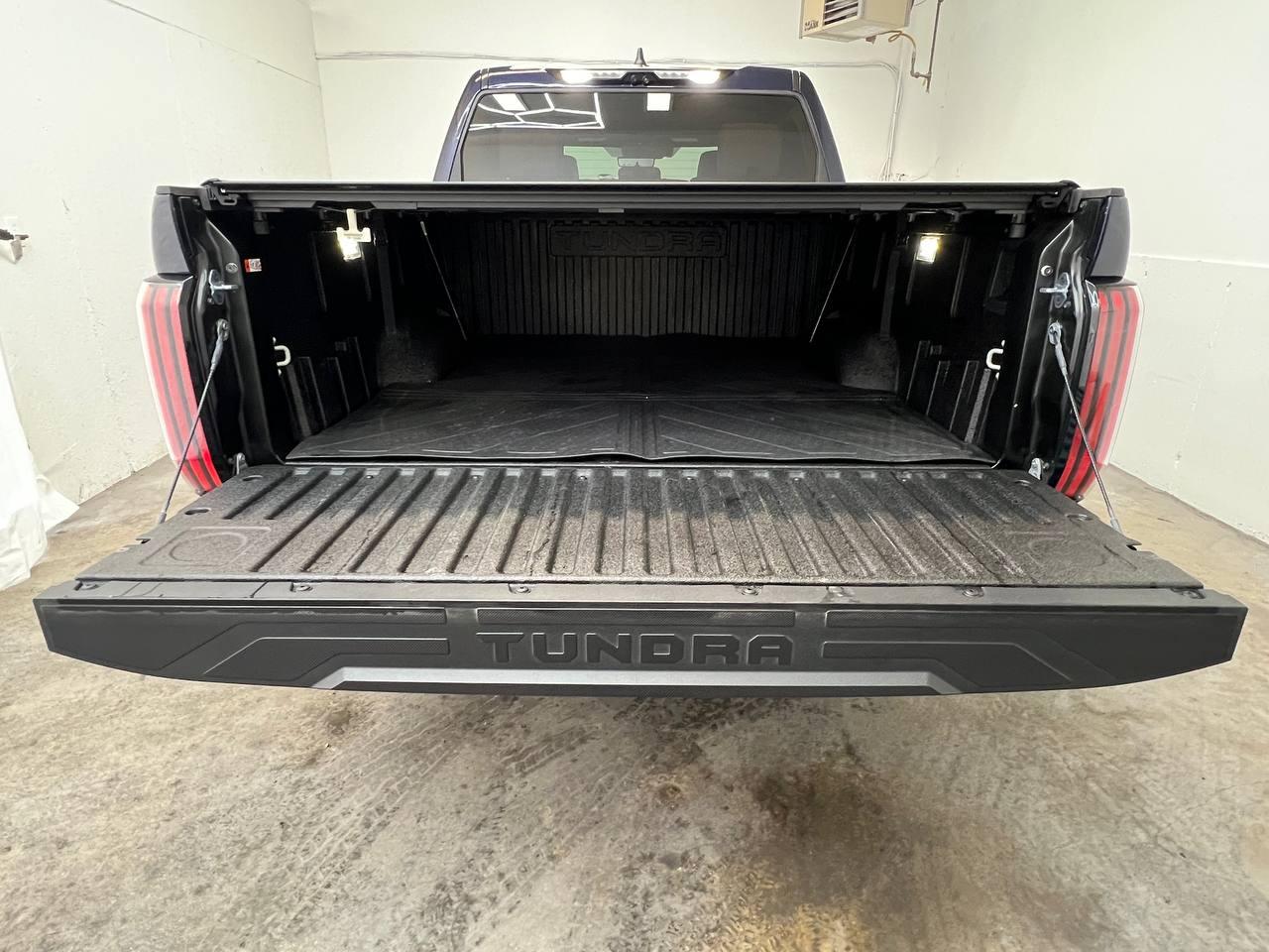 Toyota Tundra 4WD  2025