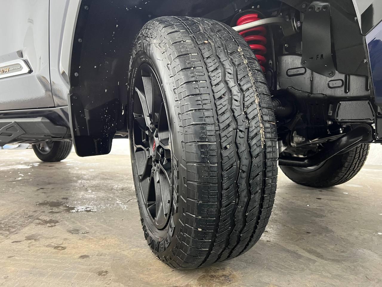 Toyota Tundra 4WD  2025