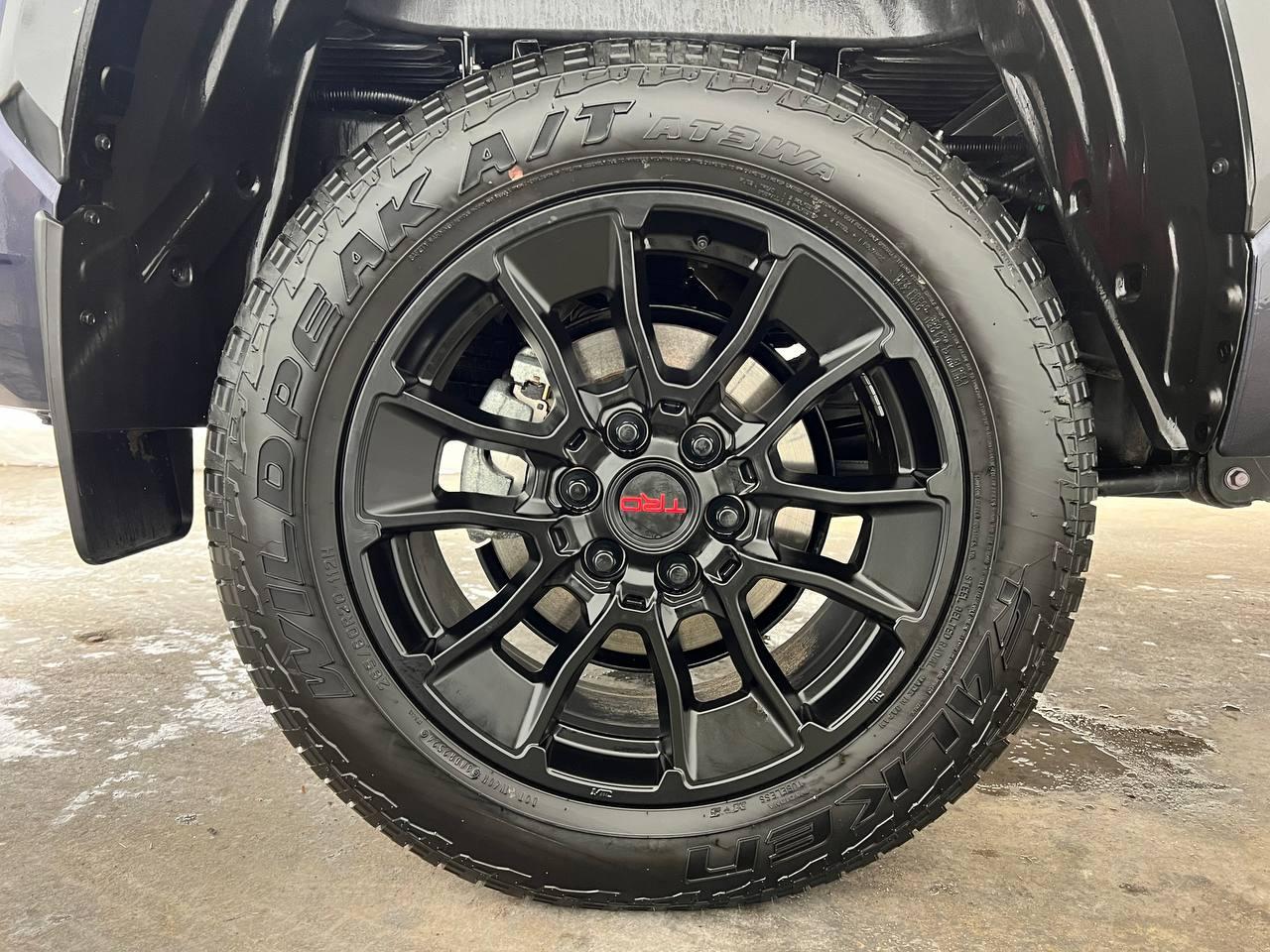 Toyota Tundra 4WD  2025