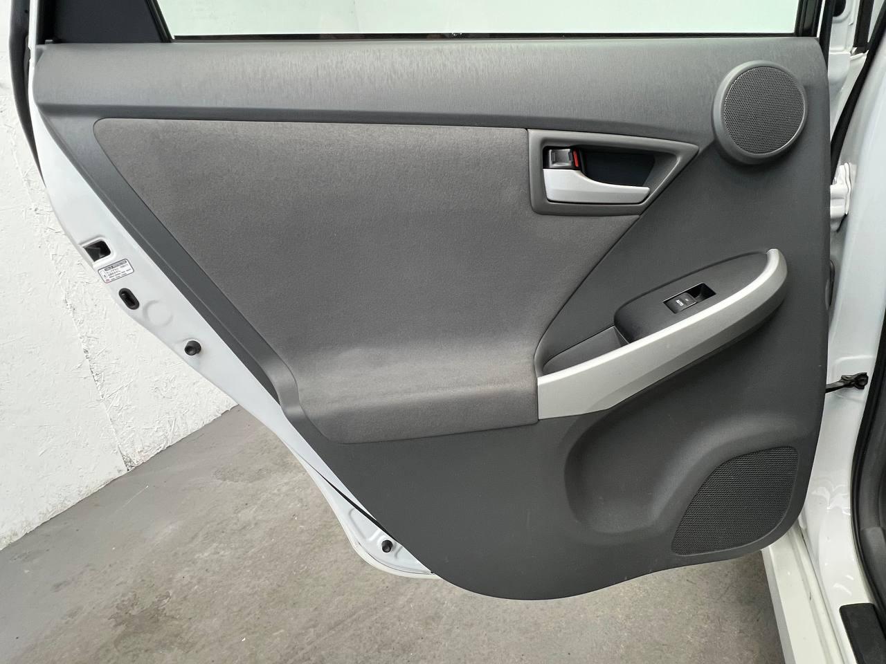 Toyota Prius Base 2010