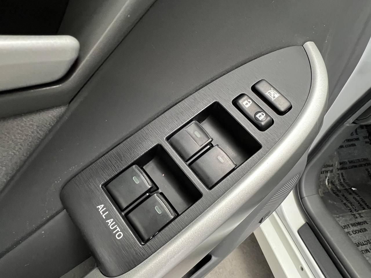 Toyota Prius Base 2010