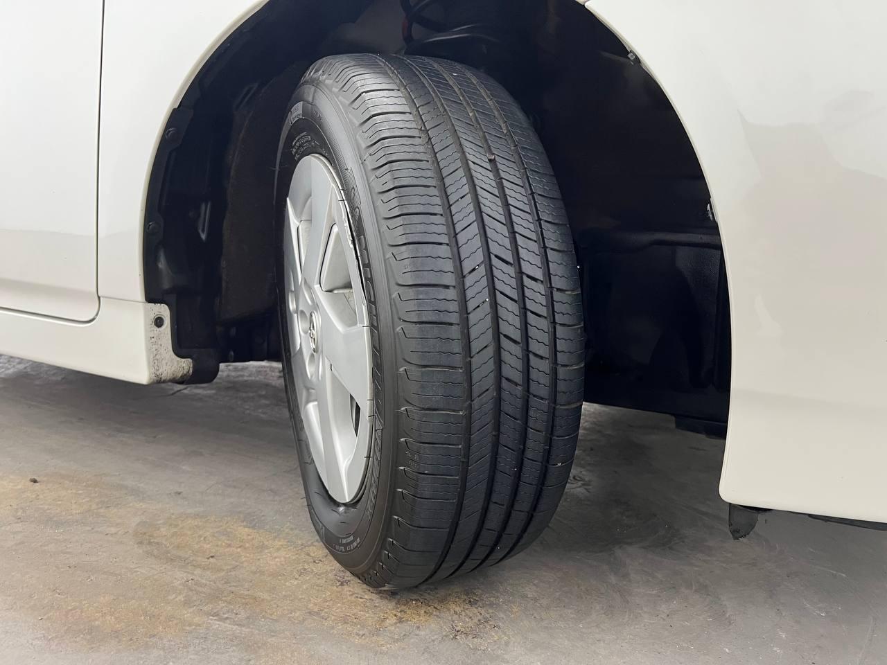 Toyota Prius Base 2010