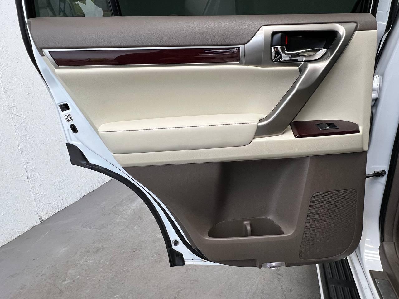 Lexus GX 460 4WD 4dr 2014