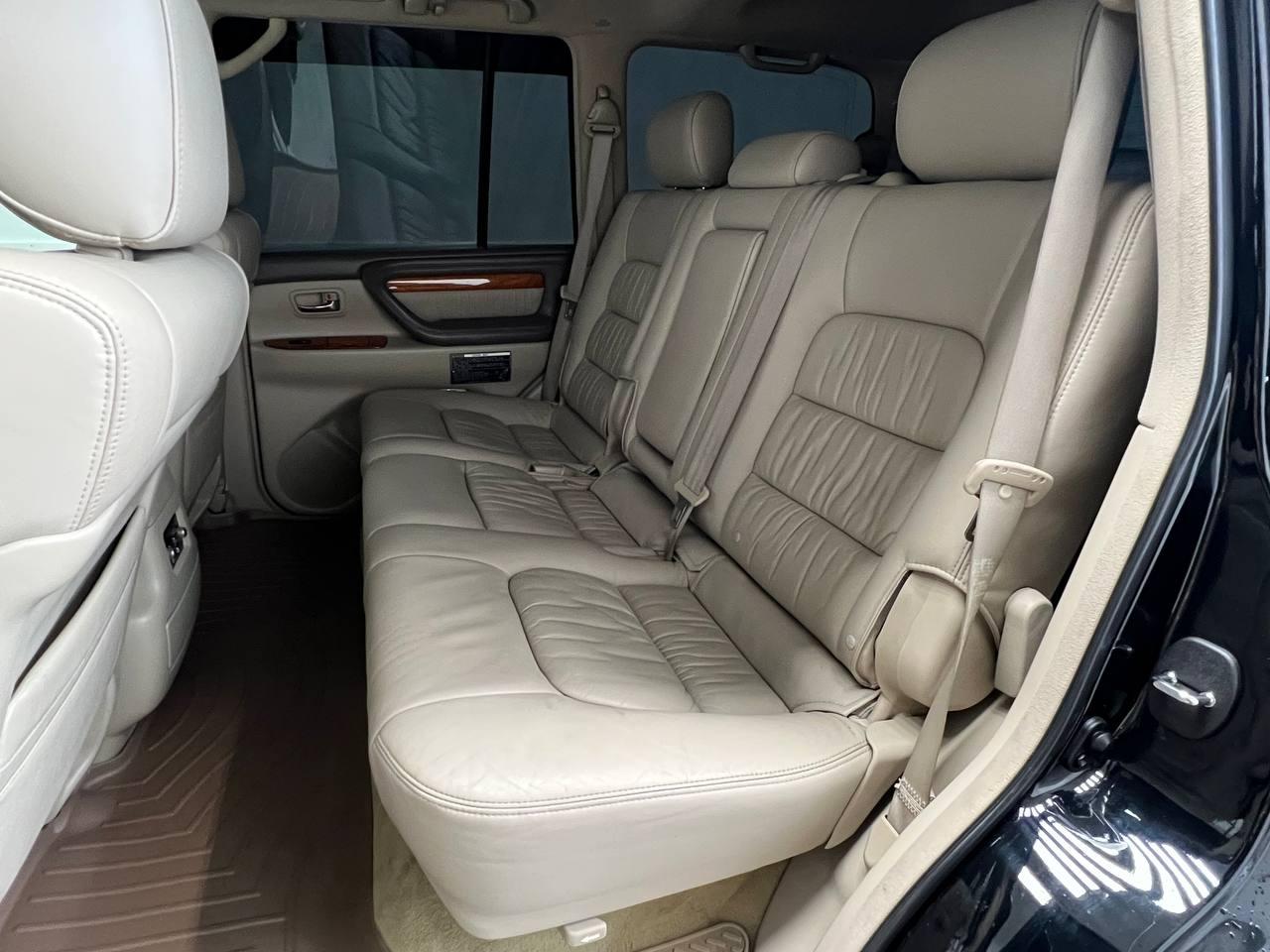 Lexus LX 470 4D SUV 4WD 2005