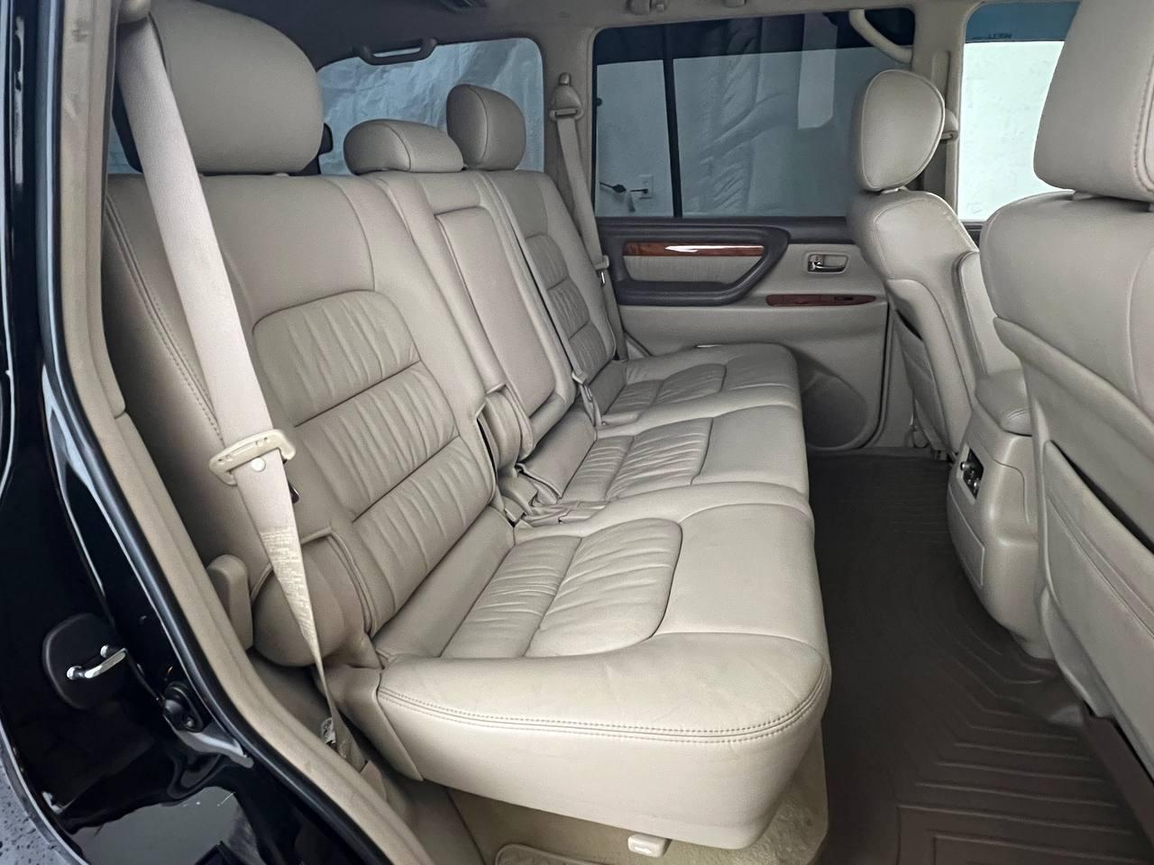 Lexus LX 470 4D SUV 4WD 2005