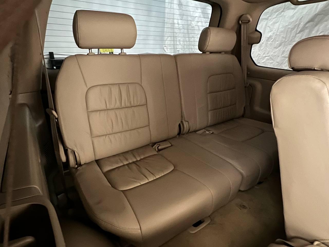 Lexus LX 470 4D SUV 4WD 2005